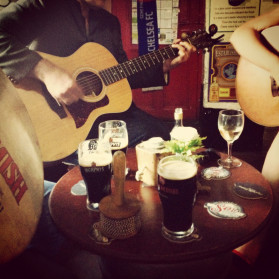 I Report From the Place of Listening to Linda Ronstadt